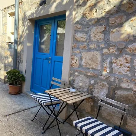 Apartment Ana Vis Exterior photo