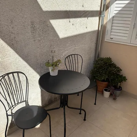 Apartment Ana Vis Exterior photo