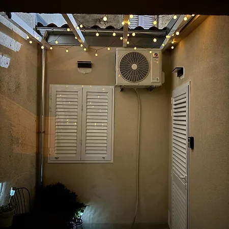 Apartment Ana Vis Exterior photo