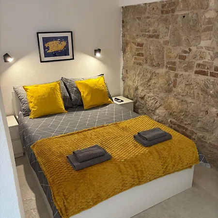 Apartment Ana Vis Exterior photo